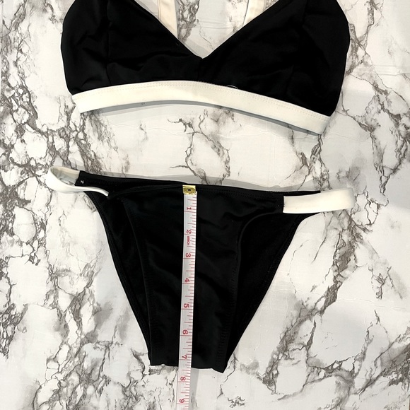 Karameleon Black and White "Mono" Bikini - Picture 5 of 9